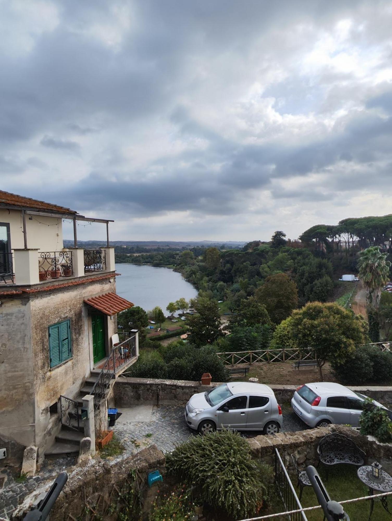 Chalet Romantico Sul Lago Appartement Anguillara Sabazia Buitenkant foto